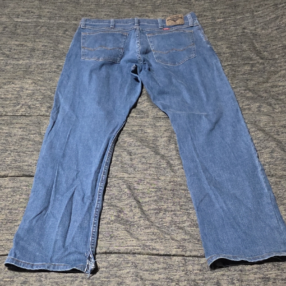 Wrangler Straight Fit Men's Jeans size 34x30